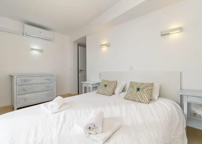 Daire La Perla Vista Al Mar Fabiola 1 *